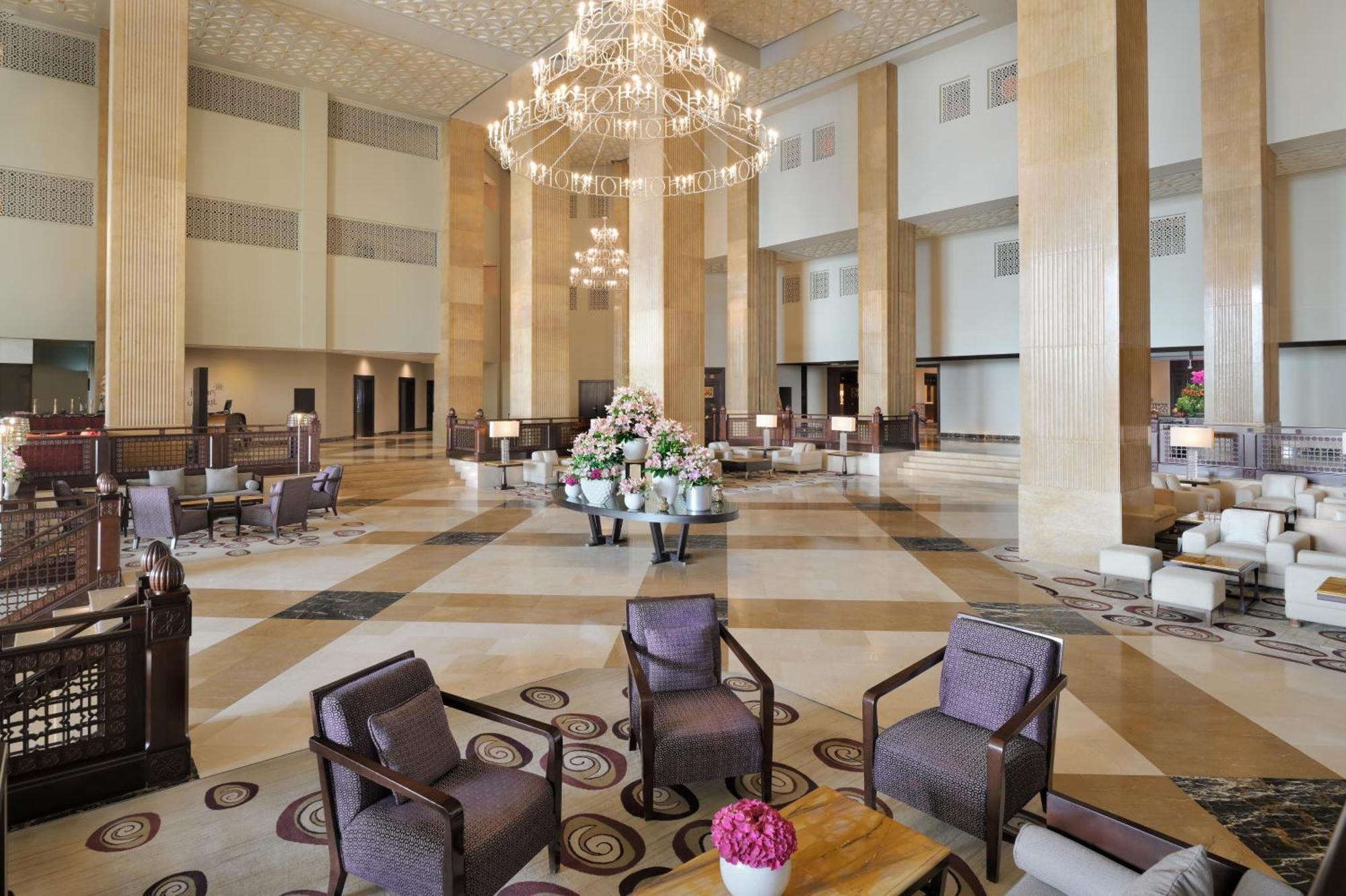 Grand Hyatt Doha Hotel & Villas Exterior foto The lobby of the hotel